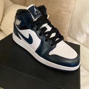 New never worn Air Jordan 1s Mid.